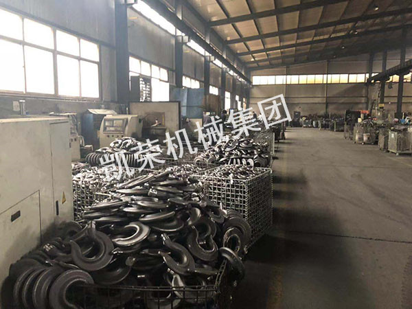 凱榮手拉葫蘆吊鉤生產(chǎn)廠區(qū)